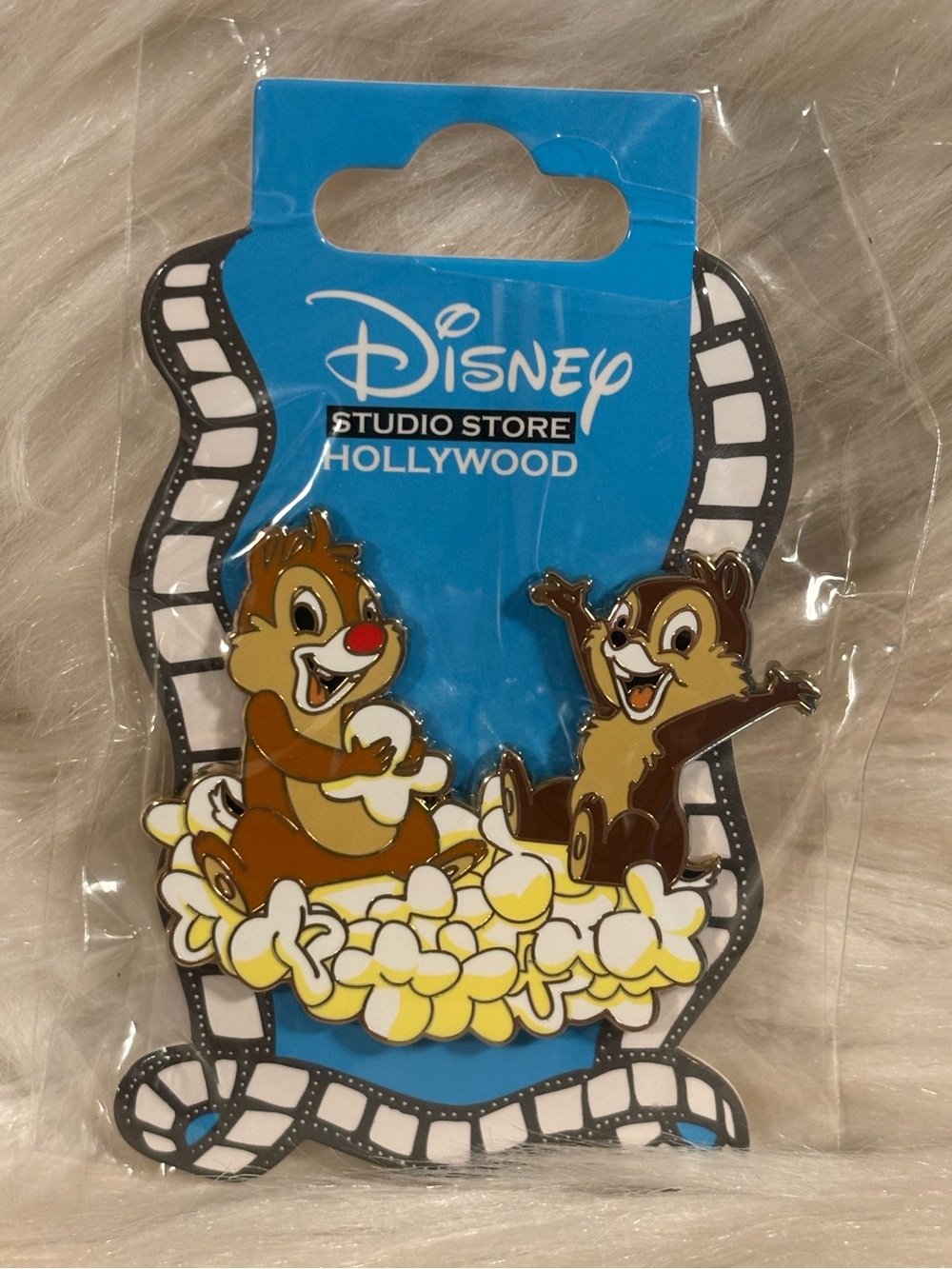 Disney Studio Store Pin Chip & Dale With Popcorn DSSH New